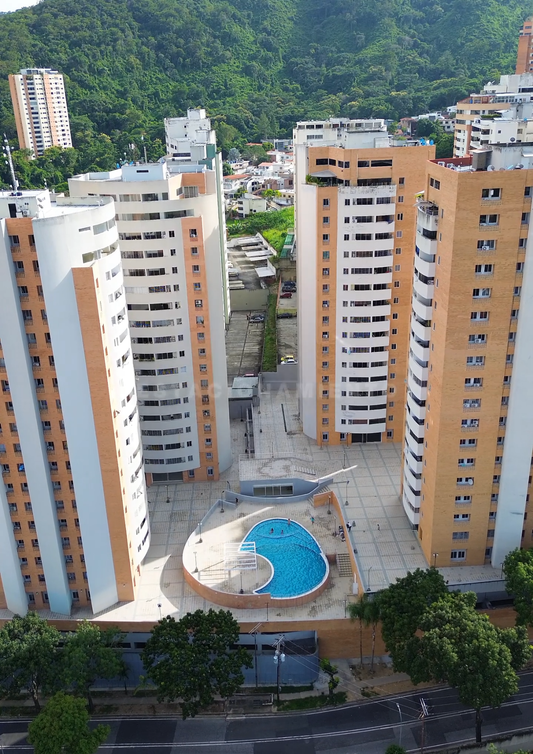 PENTHOUSE DÚPLEX DE 394 m² En el Parral, Valencia — Para Quienes Quieren Vivir en el Nivel más Alto de la Ciudad